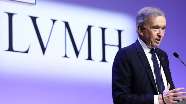 Bernard Arnault Overtakes Elon Musk, Emerging as the Wealthiest Person Globally